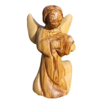 Kneeling angel