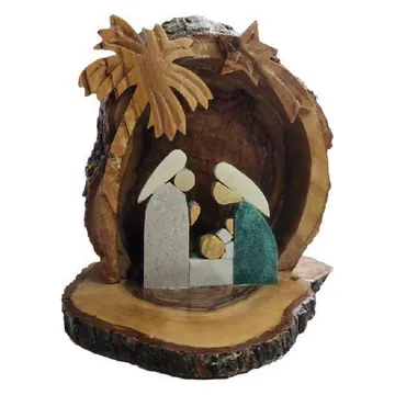 Natural crib with stone figures